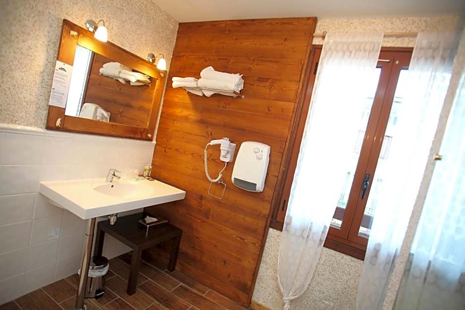 Hôtel Restaurant La Ferme