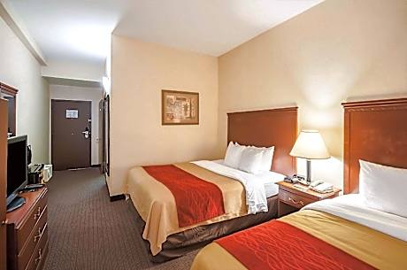 2 Queen Beds, Nonsmoking, Accessible