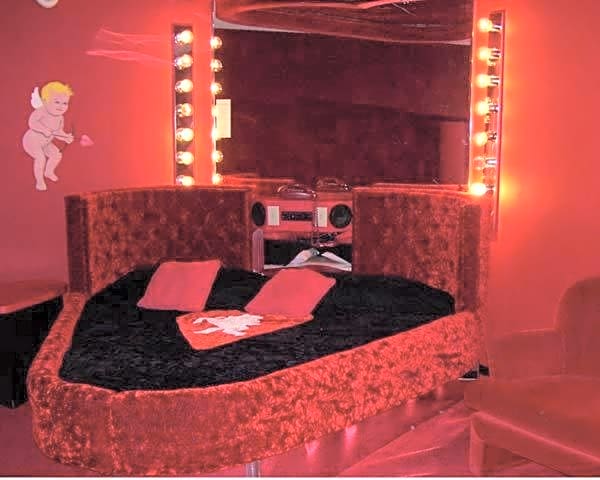 Red Carpet Inn Fanta Suites Hotel