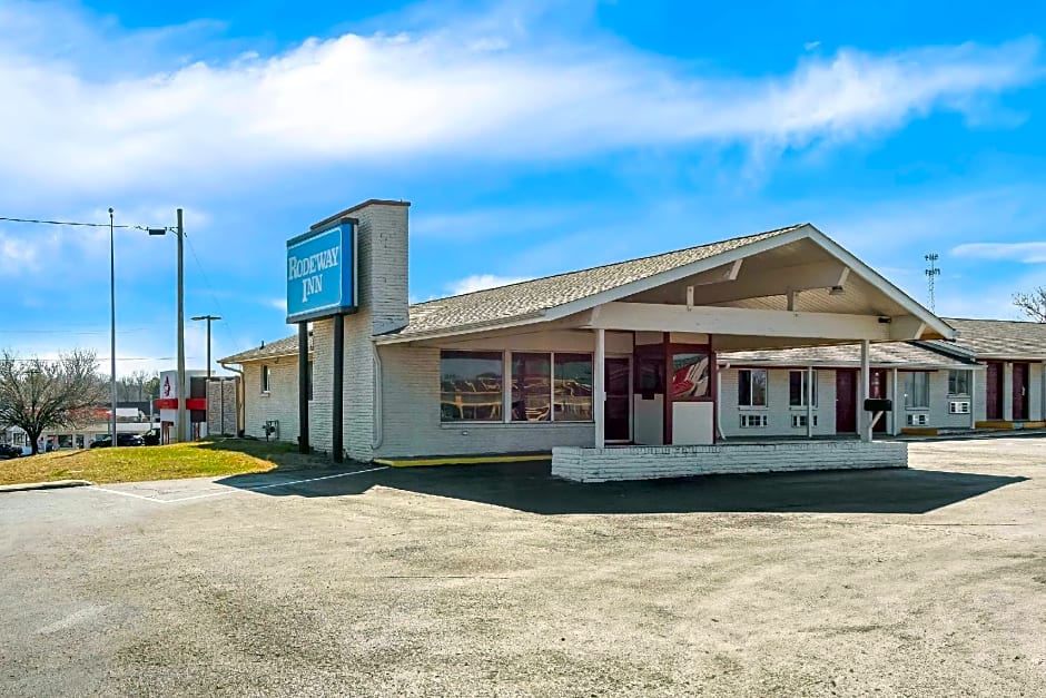 Rodeway Inn Dickson
