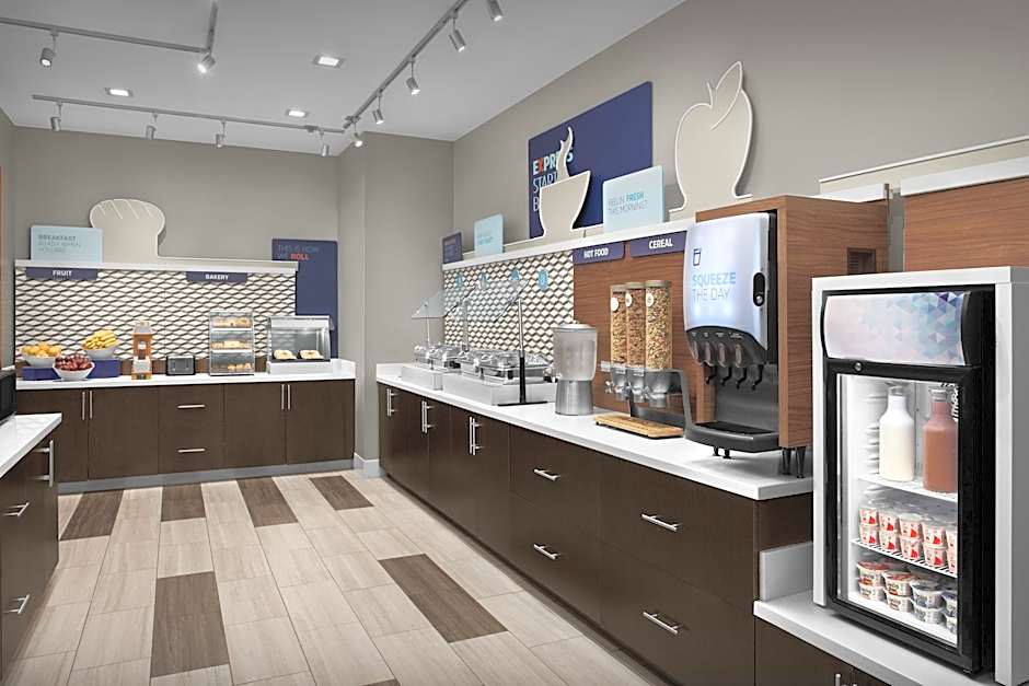 Holiday Inn Express and Suites Birmingham - Homewood By IHG