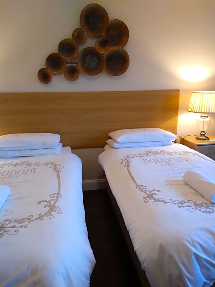 Tollyrose Country House