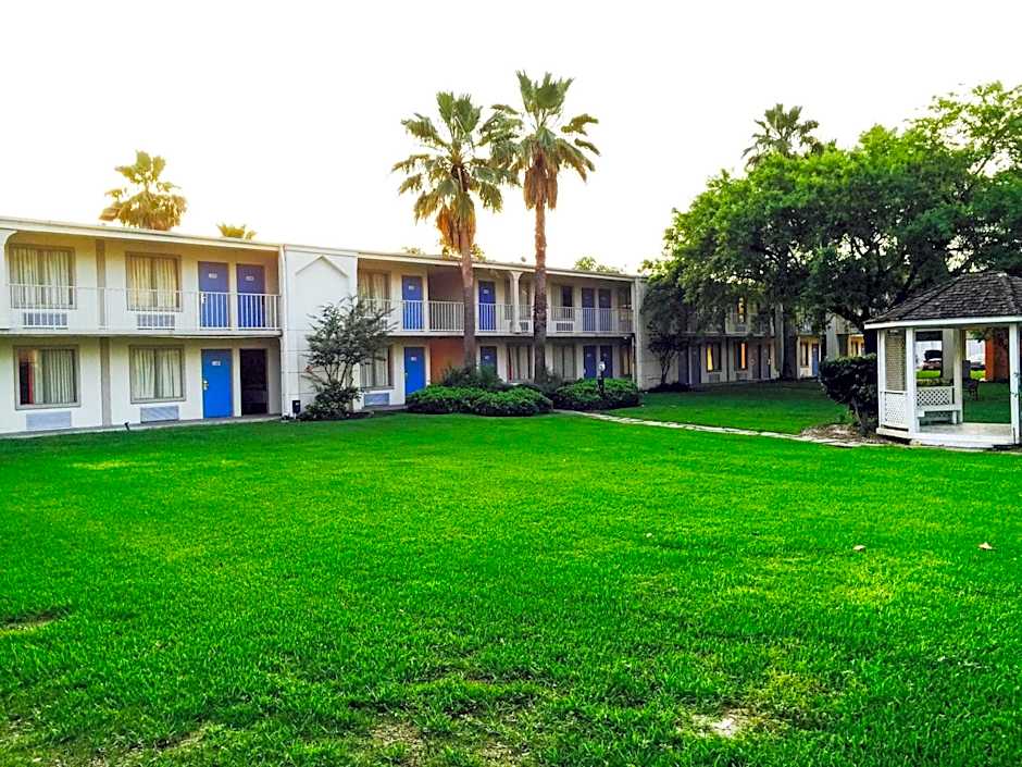 Motel 6-Houston, TX - East