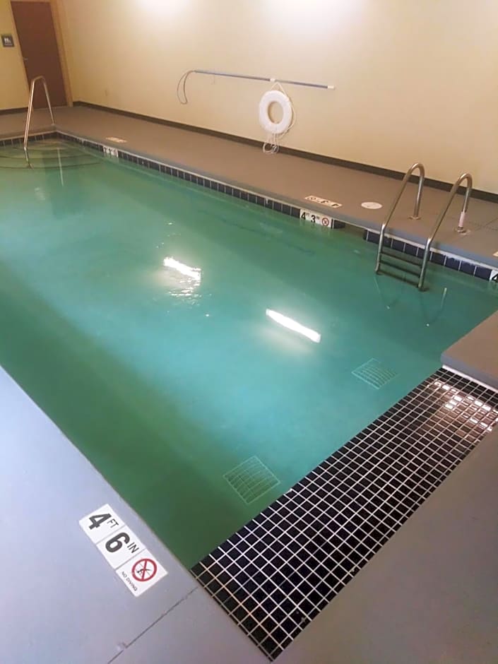 Cobblestone Hotel & Suites - Harborcreek