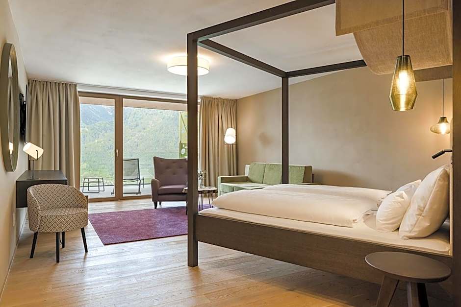 Oliven- & Genusshotel Hirzer