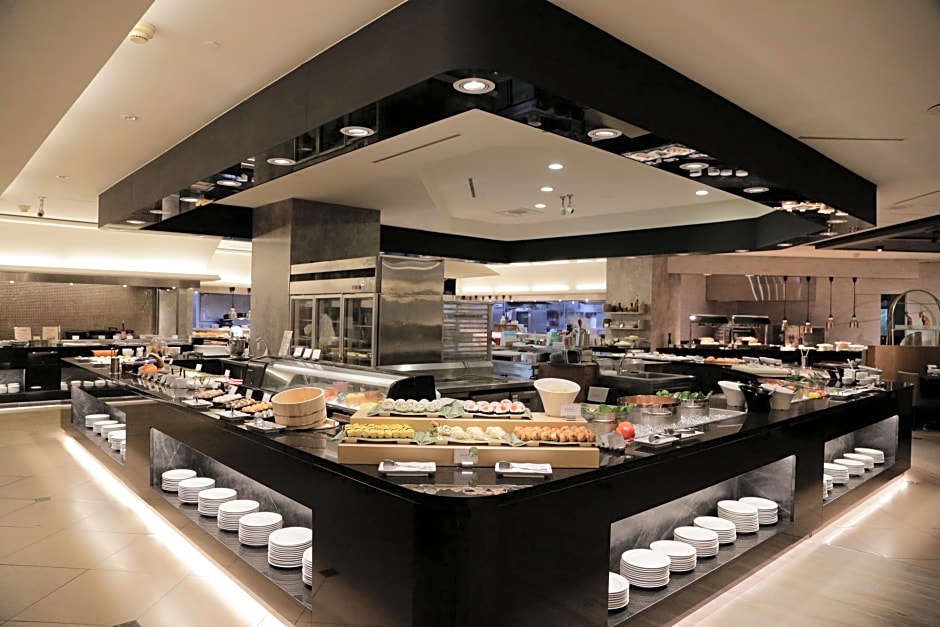 Evergreen Plaza Hotel