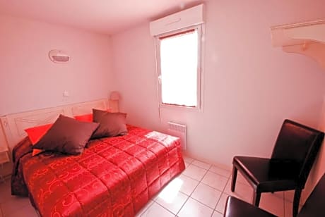 One Bedroom Apartment Cabin - Non Refundable