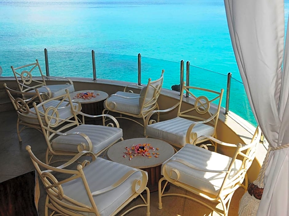 Sunset Beach Hotel