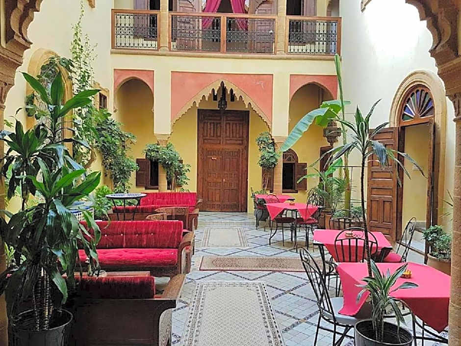 Riad Marlinea
