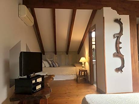 Triple Room with Bathroom