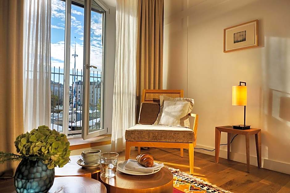 Louis Hotel