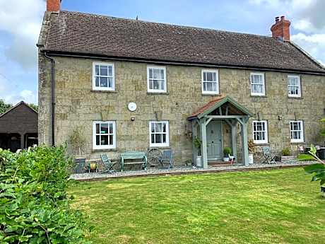 Lodbourne Farmhouse B&B