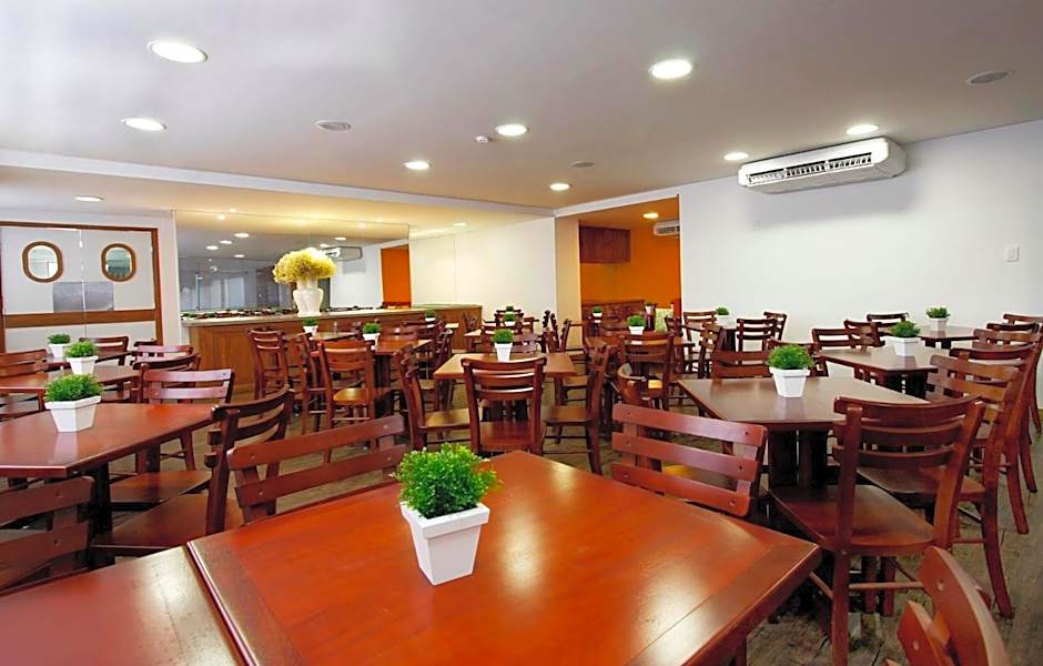 America Towers Hotel