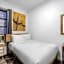 Hotel 27 by LuxUrban