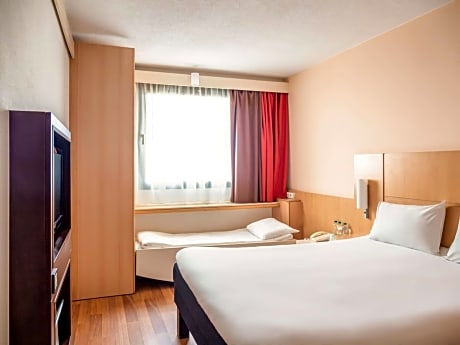 Double Room with Extra Bed