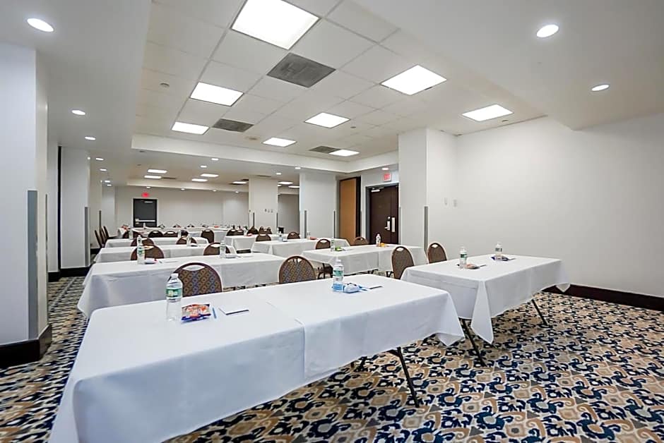 Harmony Suites Secaucus Meadowlands