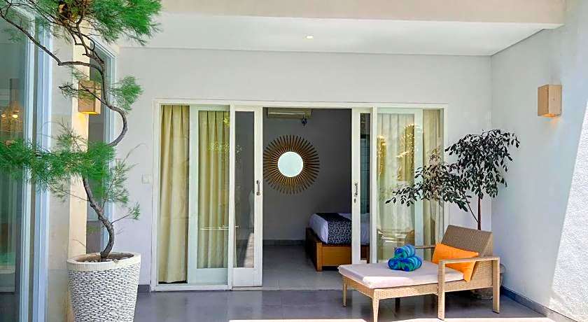 Apple Villa and Studio Seminyak