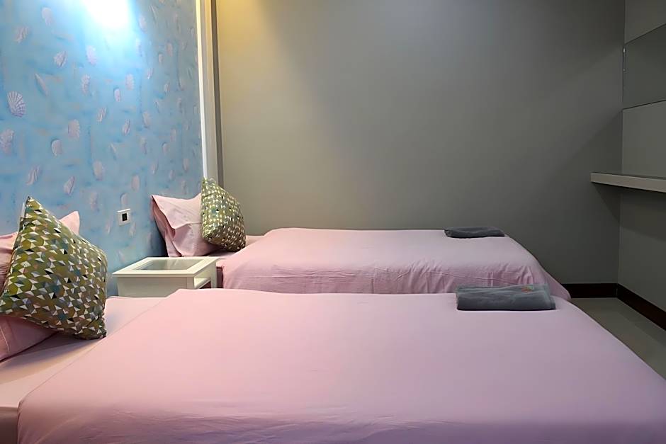 Bee Orchid Pool Villa