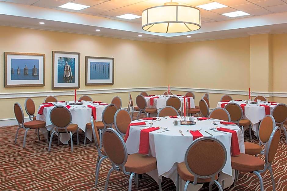 Four Points by Sheraton Suites Tampa Airport Westshore