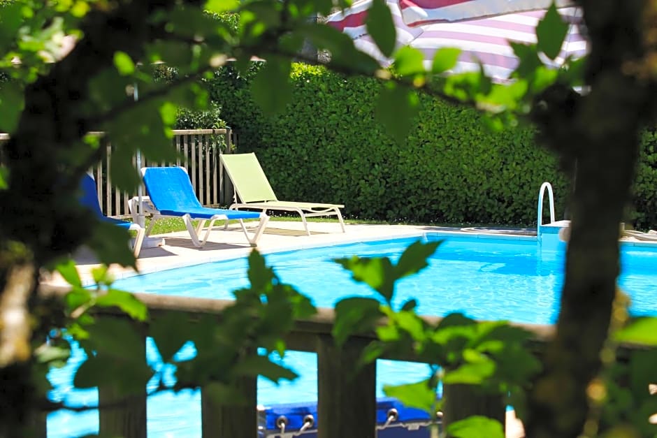 Logis Hotels- Auberge de la Tour - Hôtel et restaurant