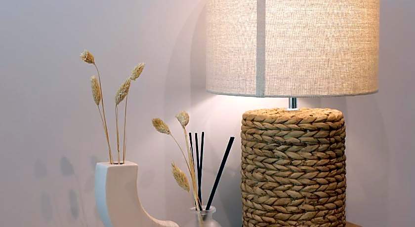 EMPORIUM,DELOFT@KUCHING(2R,3Beds,1Bath,4Pax)