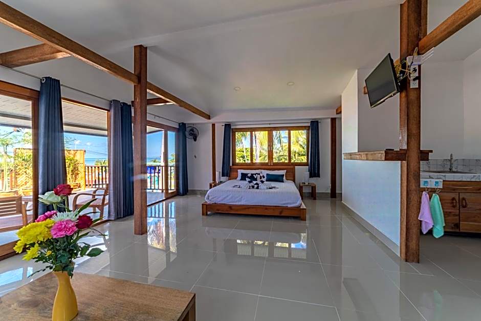 Le Grand Bleu Hotel