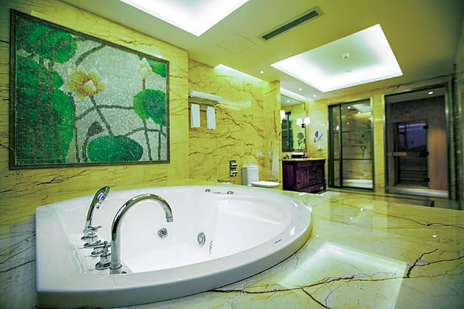 Taishun Xiangzhou New Century Hotel