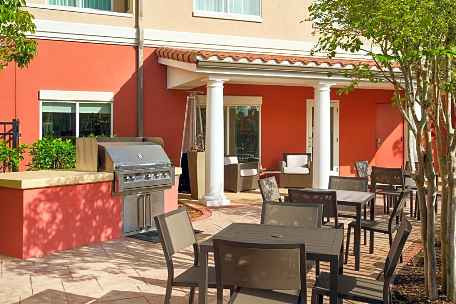 Residence Inn by Marriott Fort Myers At I-75 And Gulf Coast Town Center