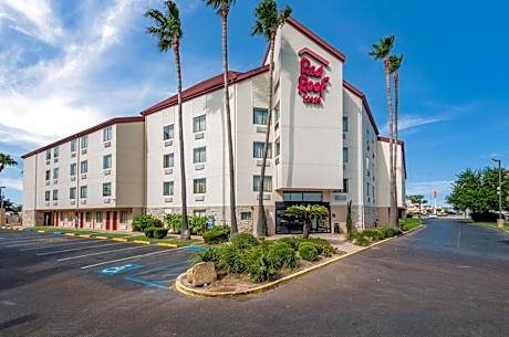 Red Roof Inn - Laredo