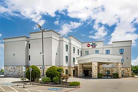 Best Western Plus Waller Hotel