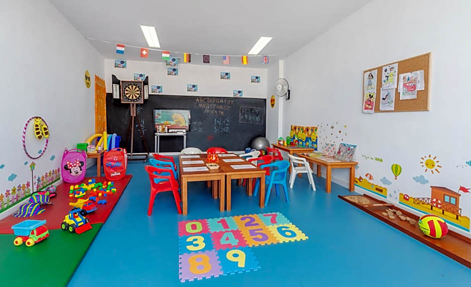 Aparthotel Fontanellas Playa