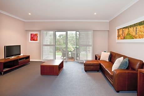 One Bedroom Spa Apartment