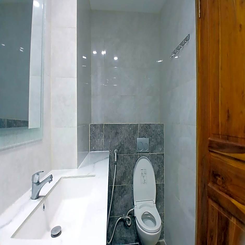 RedDoorz at Griya Athaya Maguwoharjo Yogyakarta