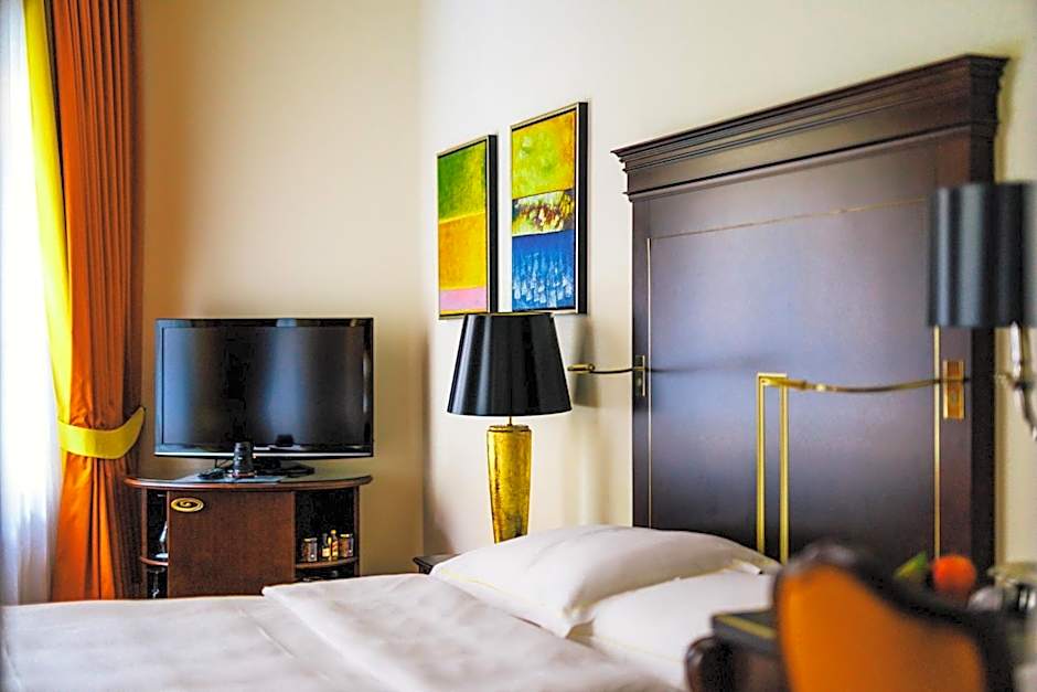 Relais & Chateaux Bulow Palais