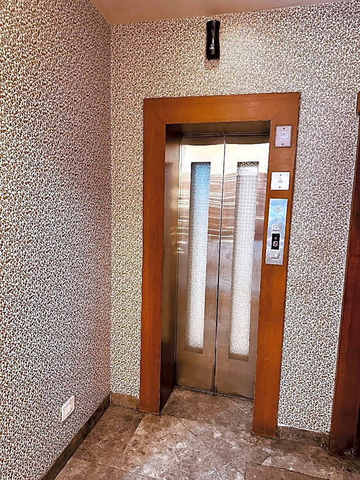 Hotel Shalimar Palace