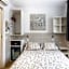 Hostal House