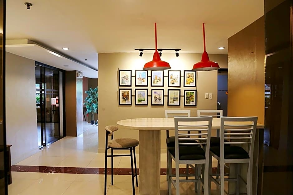 Travelbee Business Inn