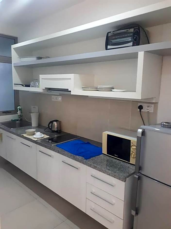 Shaftsbury Residence Cyberjaya with free parking & Netflix
