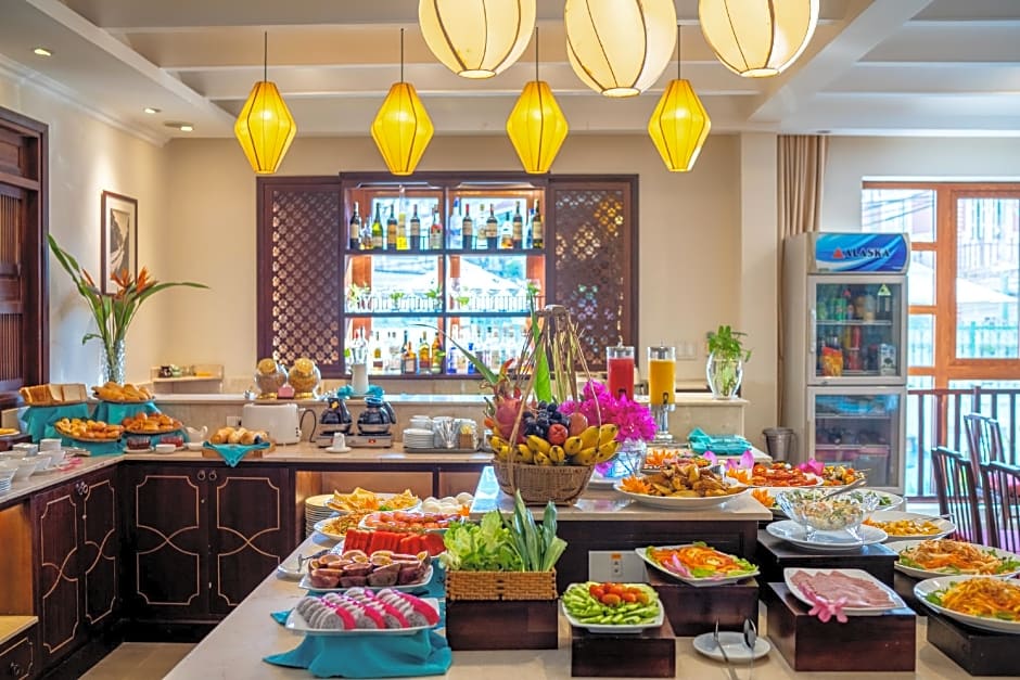 Lantana Riverside Hoi An Hotel