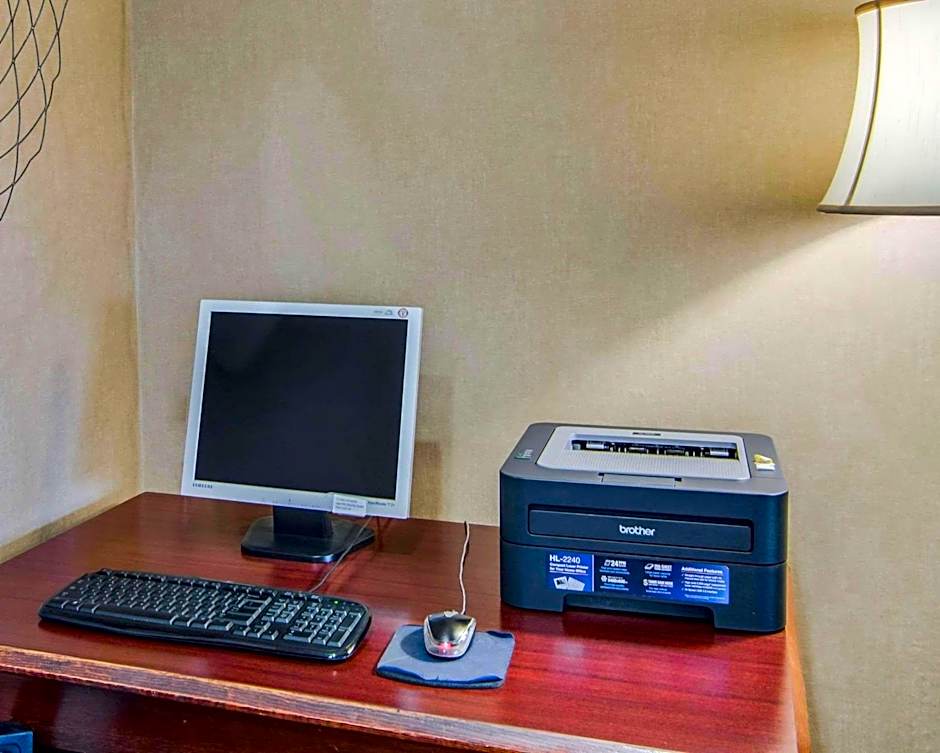Quality Hotel And Conference Center