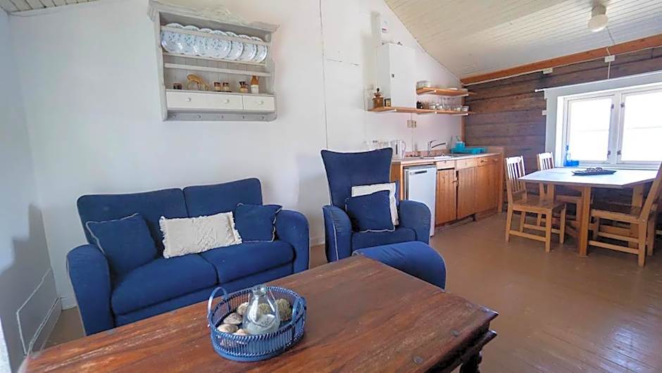 Fisherman's cabin, Lofoten - 11 Johnbua