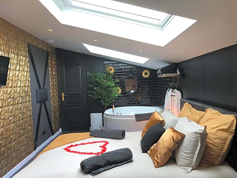 Playroom et Nuit Insolite