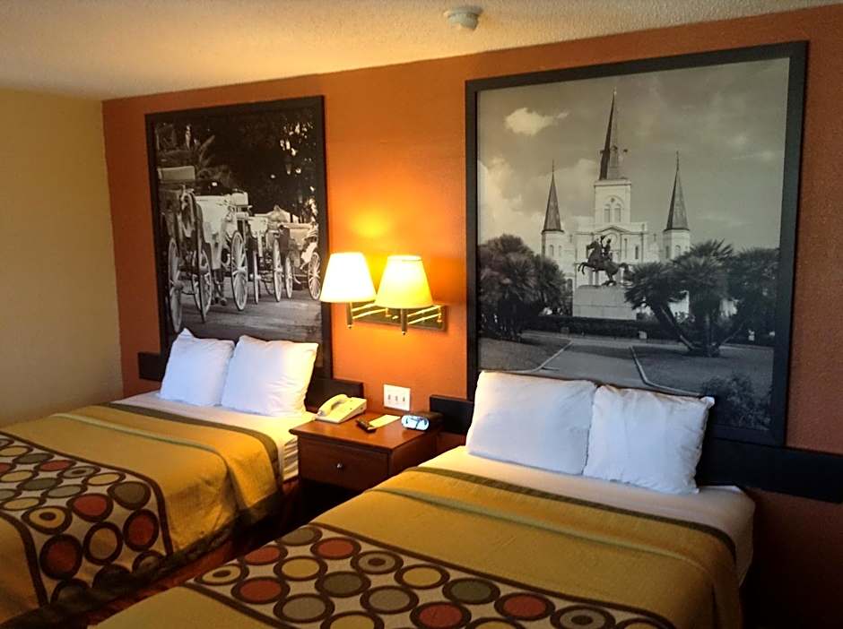 Super 8 by Wyndham New Orleans