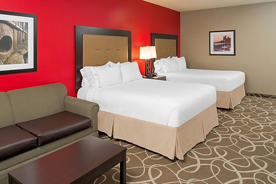 Holiday Inn Express Klamath Redwood Ntl Pk Area By IHG