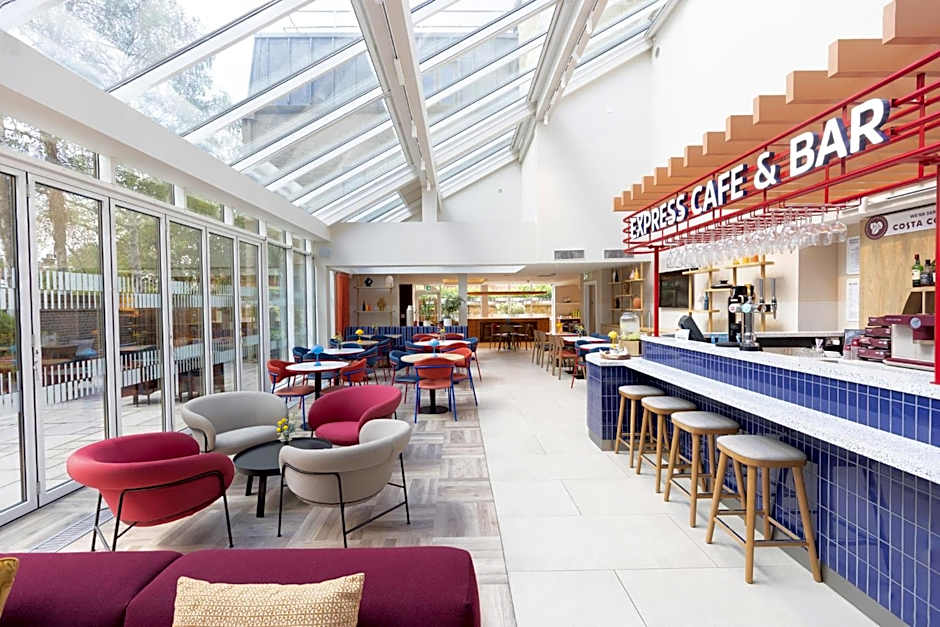 Holiday Inn Express Windsor By IHG