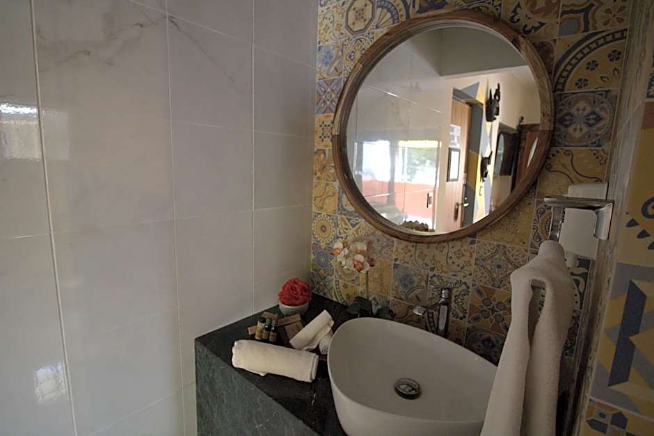 Eklectic Hotel Boutique