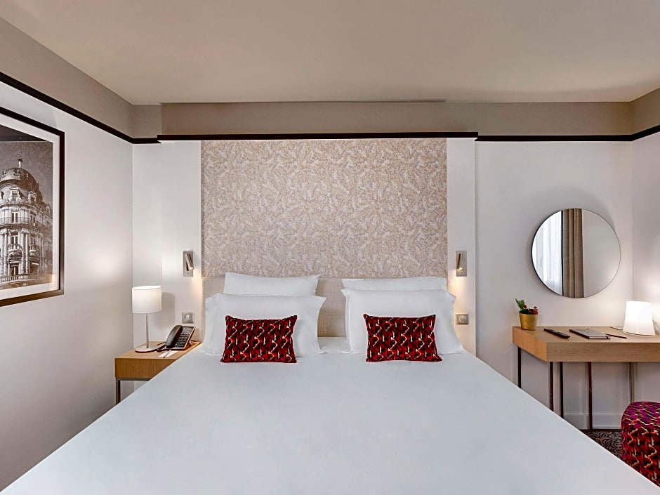 Photo 1 of 10 of Superior 1 King Bed