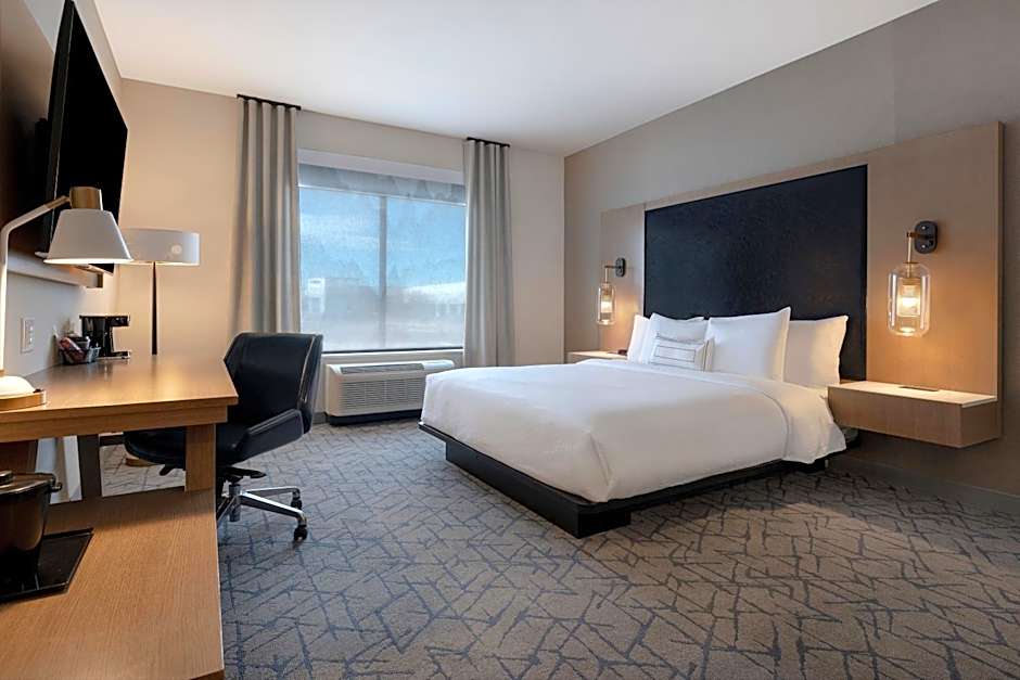 Fairfield by Marriott Inn & Suites Denver Airport at Gateway Park