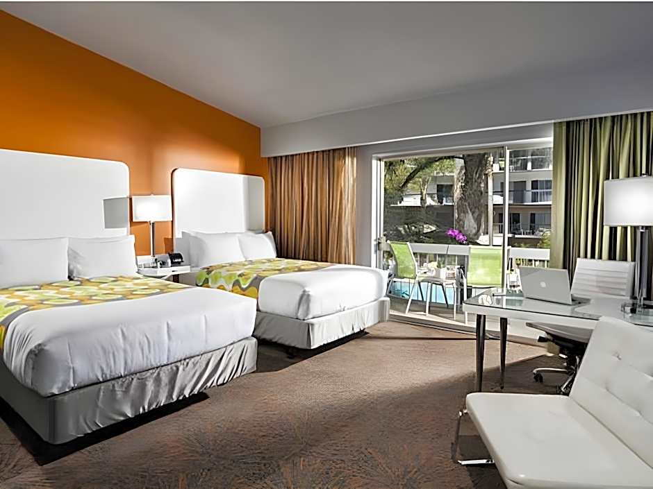 Sportsmen's Lodge Hotel