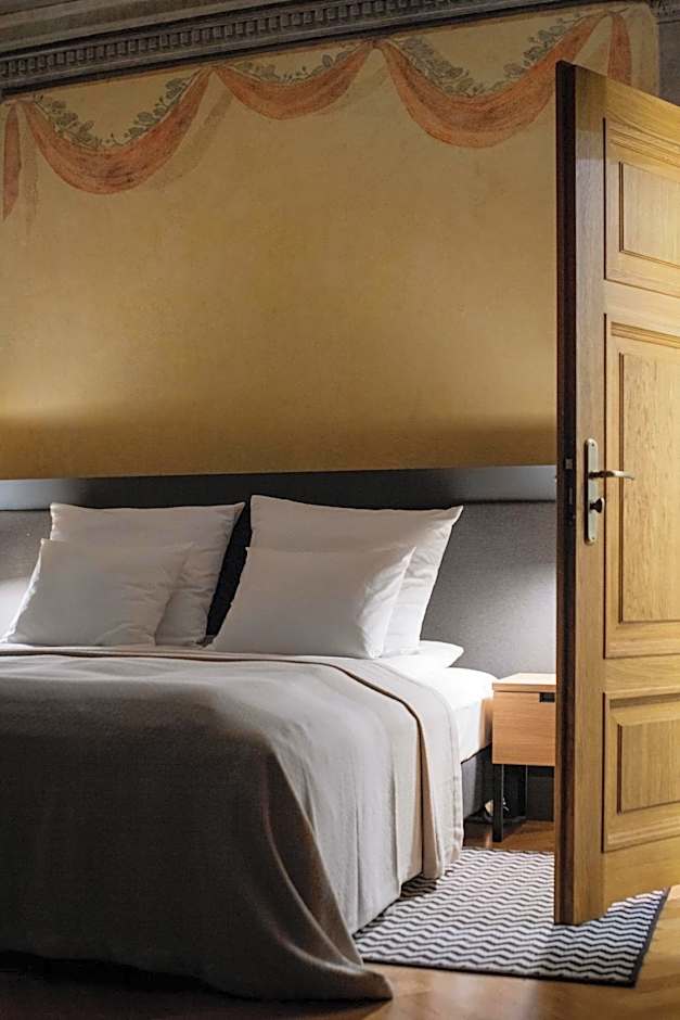 STRADONIA Serviced Apartments